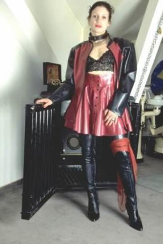 Lady-SM, Telefonerziehung